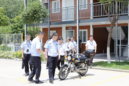 平湖湯副市長檢查交校摩托車考場2（鐘春芳）_副本.jpg